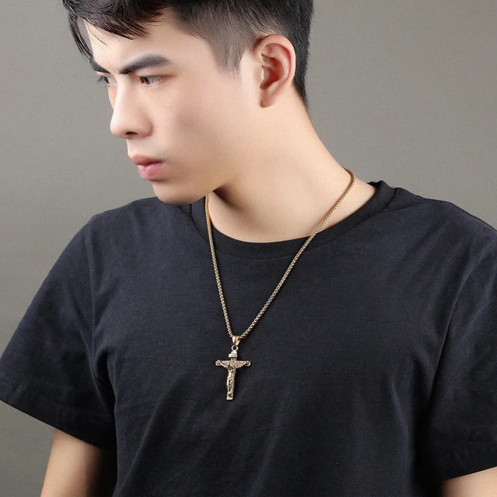 Collier croix premium pour femmes plaqué or 18 carats, chaîne tendance avec pendentif croix en or pour filles, collier crucifix pour femmes et filles — 2/10